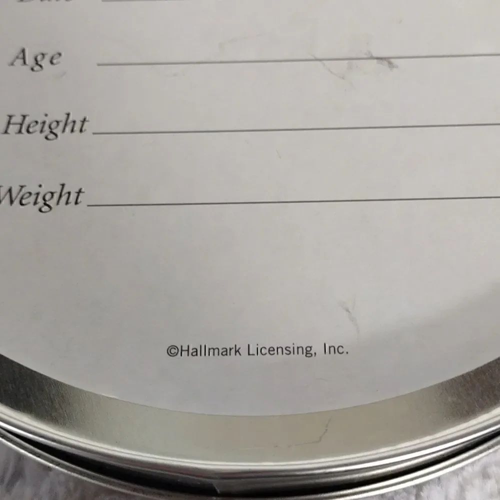 Hallmark Handprint Tin Plaster Handprint Kit - Picture 4 of 5